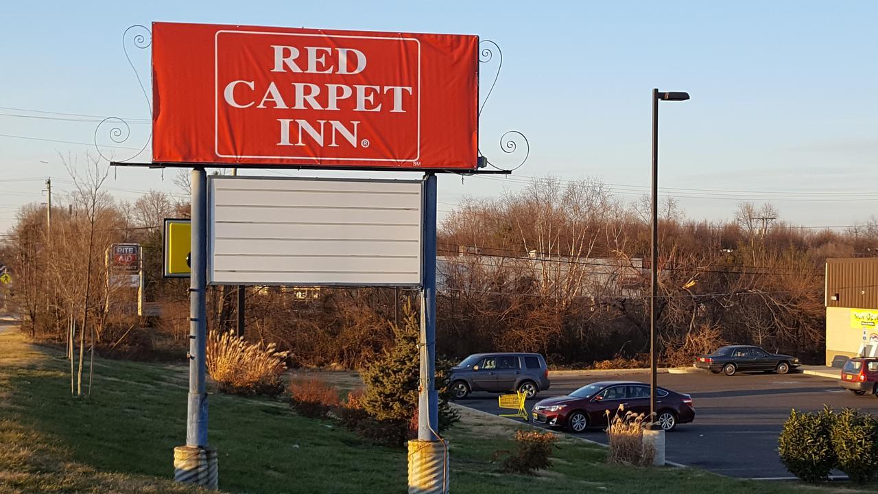 Red Carpet Inn Gibbstown Bagian luar foto